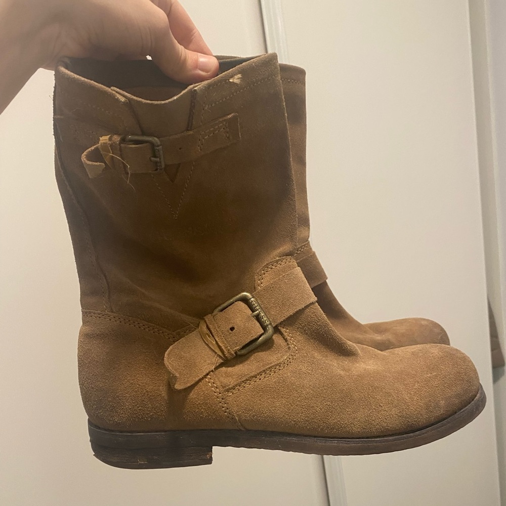 GUESS suede boots in size 9